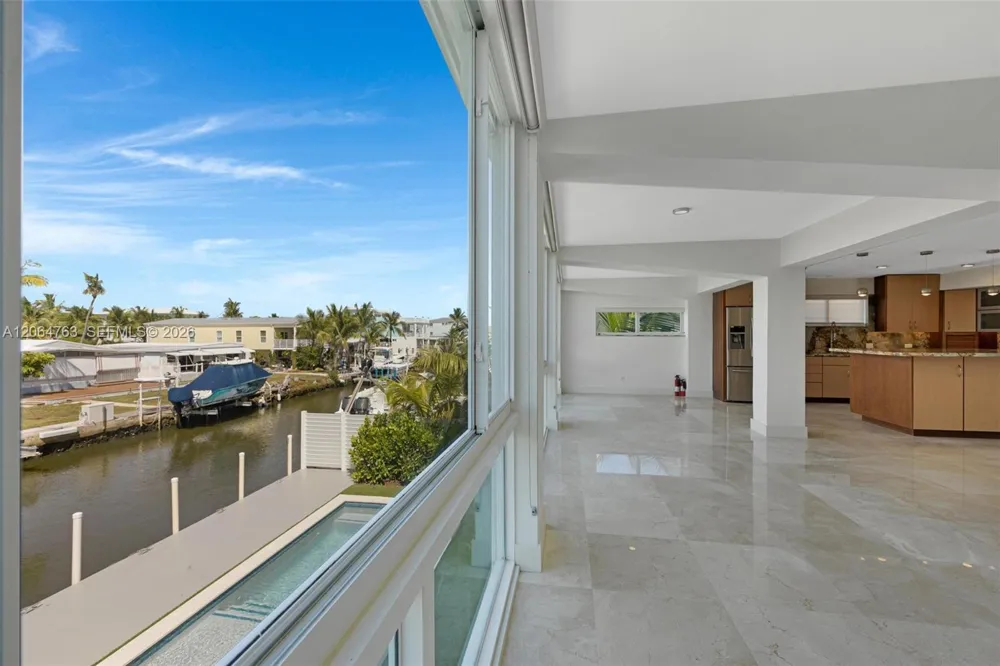 8 Poisonwood Key Largo, FL 33037