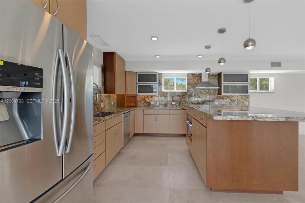 8 Poisonwood Key Largo, FL 33037