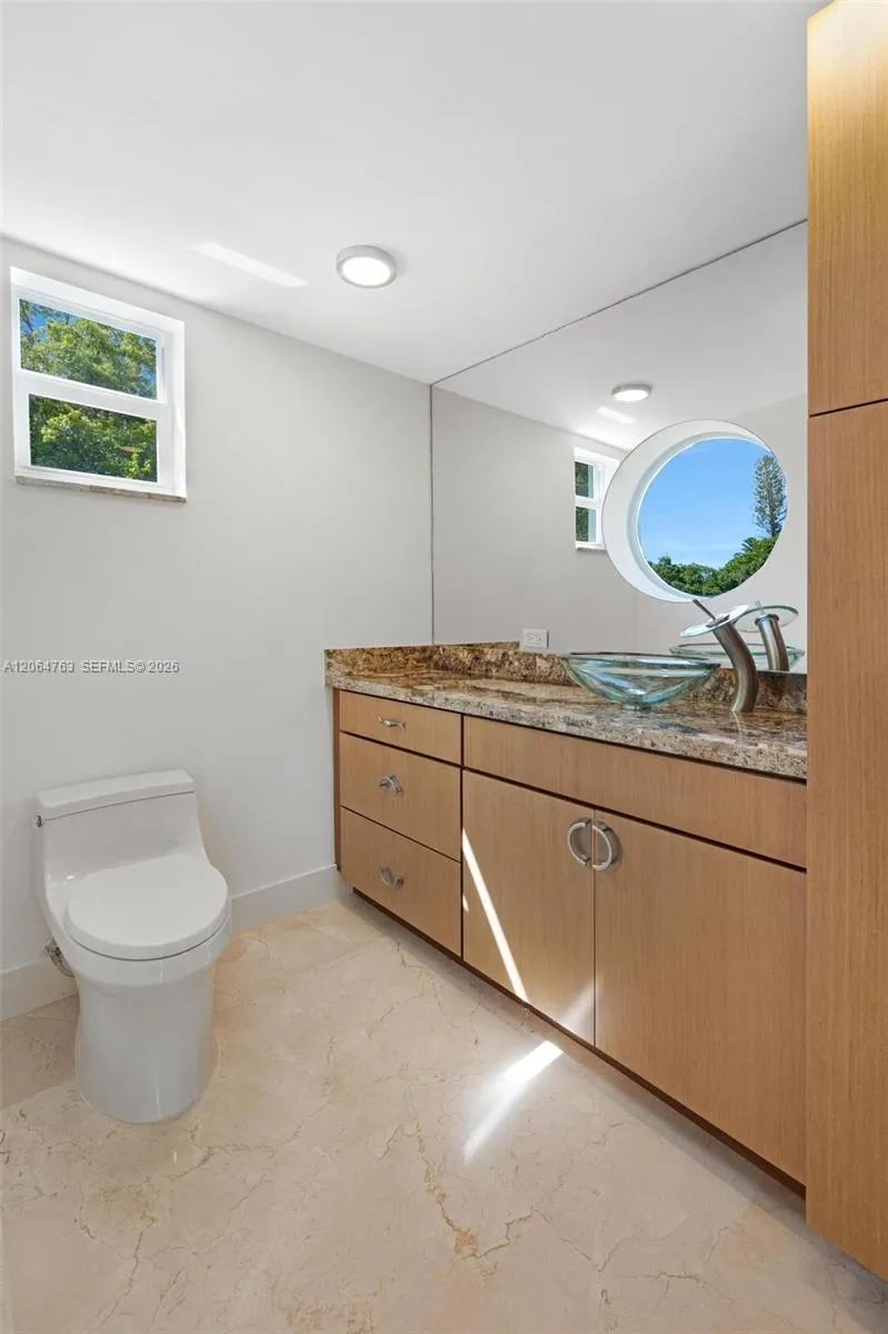 8 Poisonwood Key Largo, FL 33037