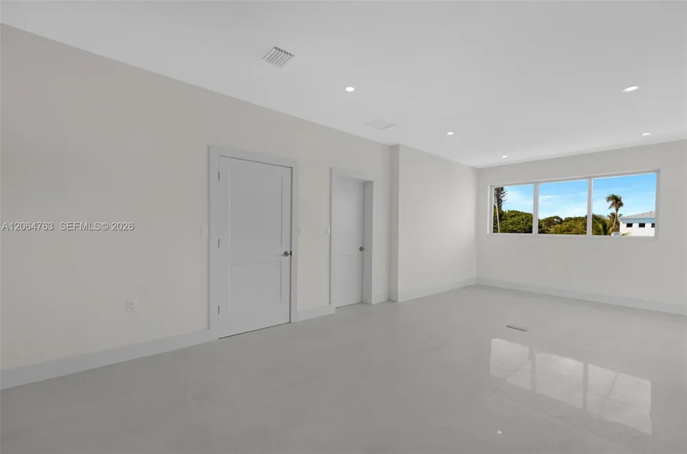 8 Poisonwood Key Largo, FL 33037