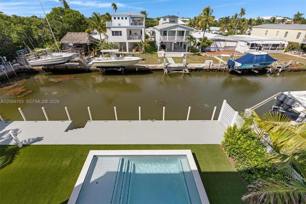 8 Poisonwood Key Largo, FL 33037
