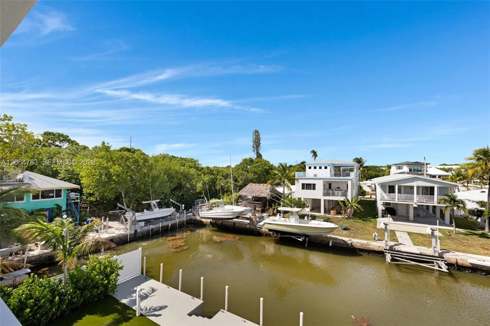 8 Poisonwood Key Largo, FL 33037