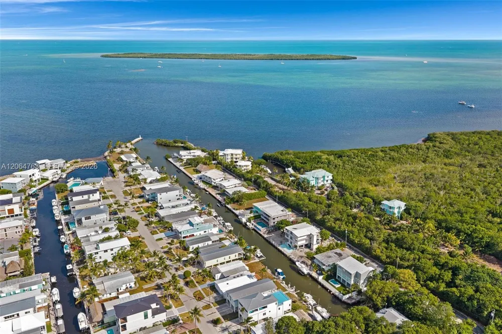 8 Poisonwood Key Largo, FL 33037