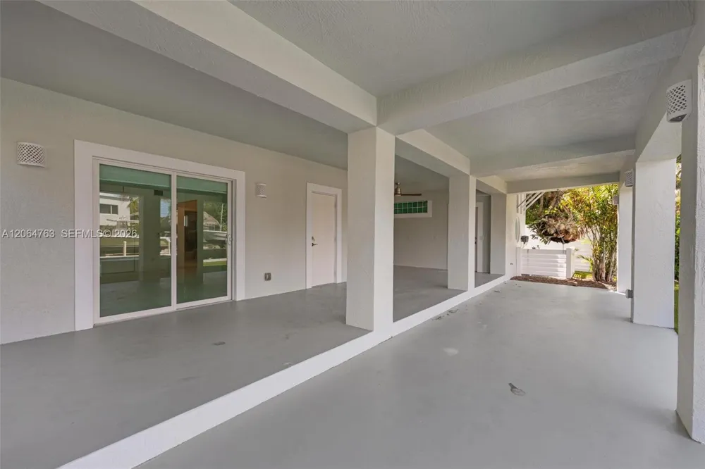 8 Poisonwood Key Largo, FL 33037
