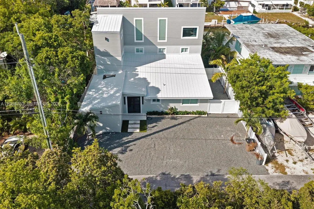 8 Poisonwood Key Largo, FL 33037