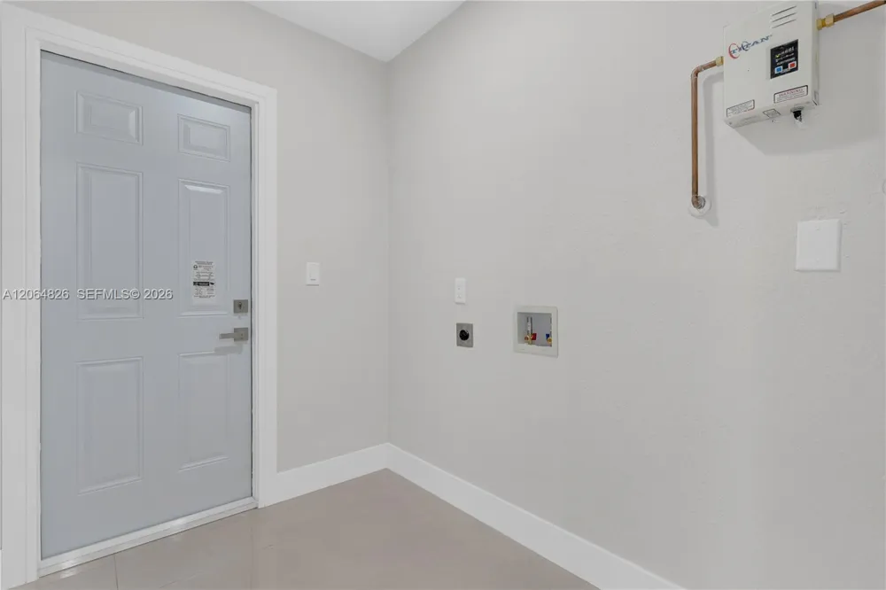 4375 SW 112th Ave Miami, FL 33165