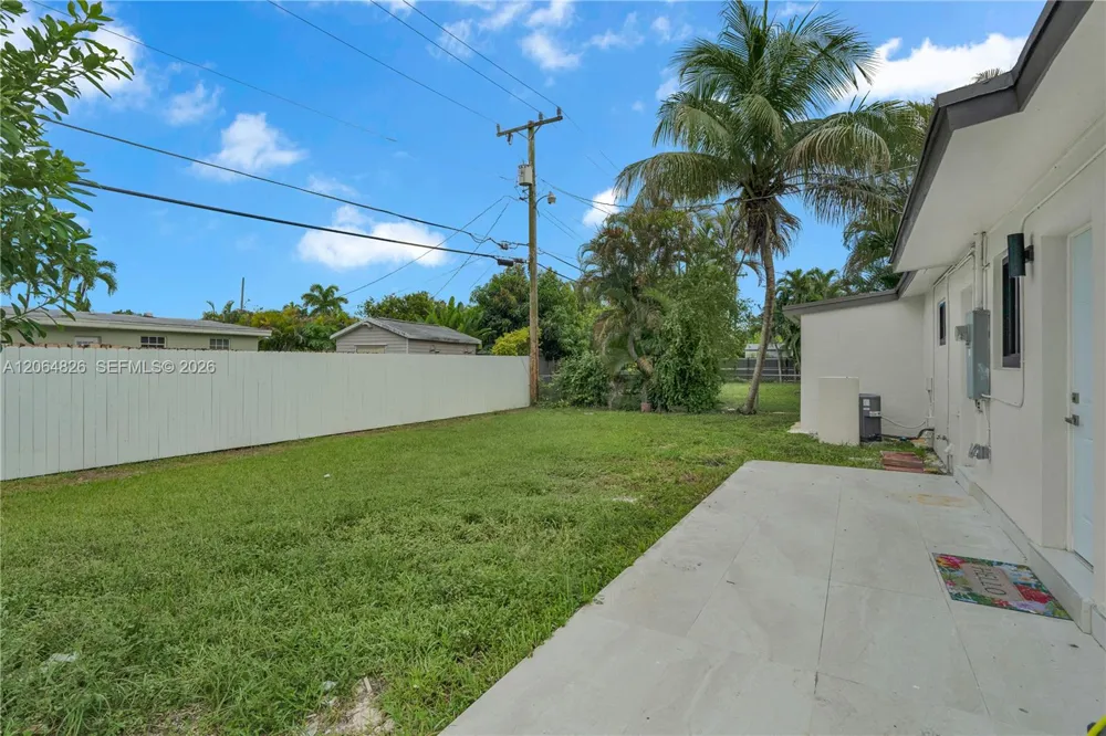 4375 SW 112th Ave Miami, FL 33165