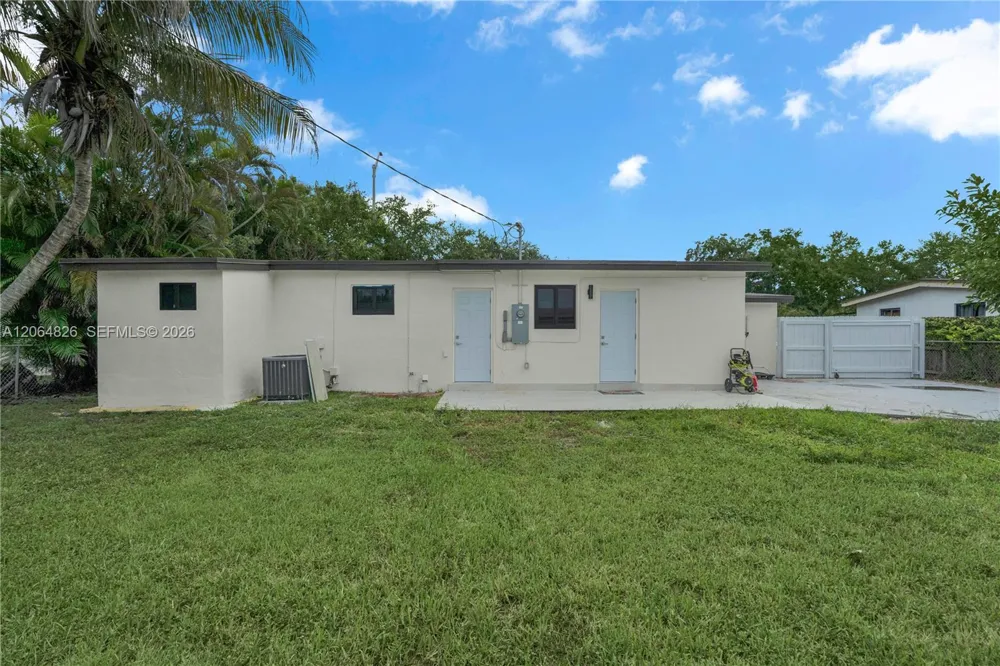 4375 SW 112th Ave Miami, FL 33165