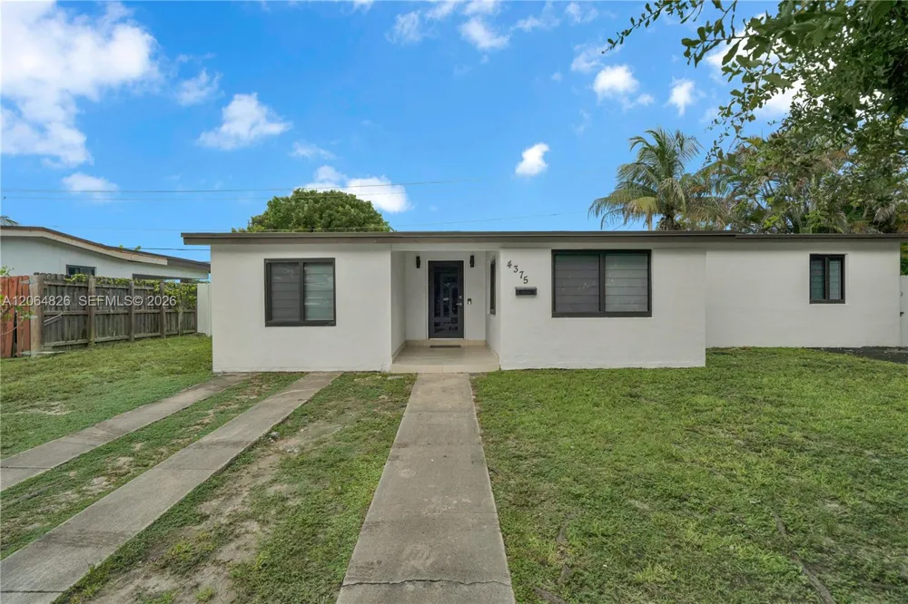 4375 SW 112th Ave Miami, FL 33165