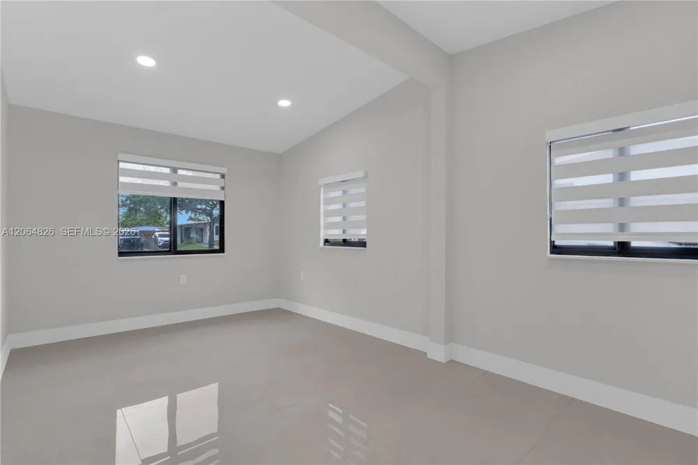 4375 SW 112th Ave Miami, FL 33165