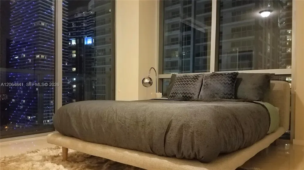 1060 Brickell Ave #2411 Miami, FL 33131