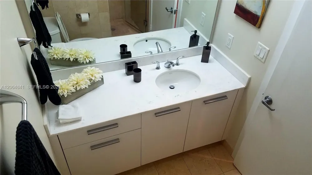 1060 Brickell Ave #2411 Miami, FL 33131
