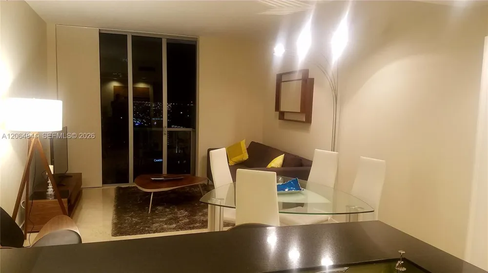 1060 Brickell Ave #2411 Miami, FL 33131