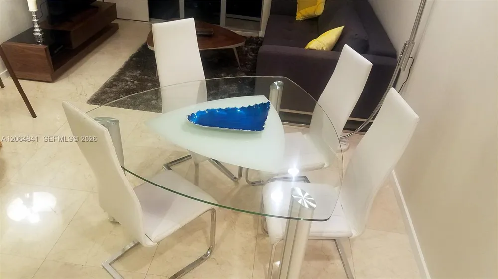 1060 Brickell Ave #2411 Miami, FL 33131