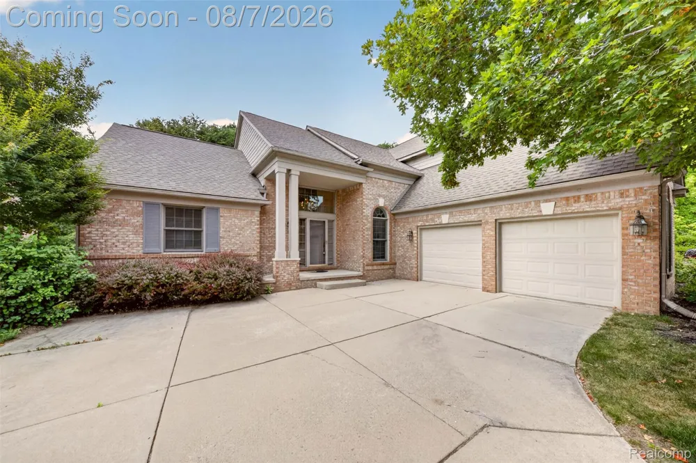 18144 Cascade Drive Northville Township, MI 48168