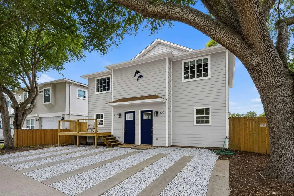 639 6TH AVENUE S Jacksonville Beach, FL 32250