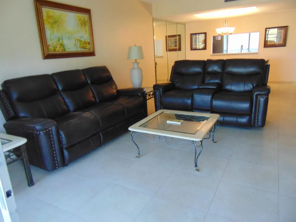 6698 10th Avenue #301 Lake Worth, FL 33467