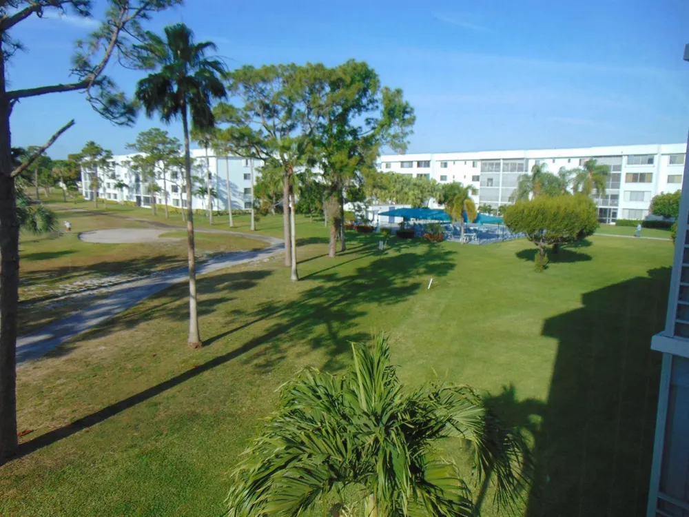 6698 10th Avenue #301 Lake Worth, FL 33467