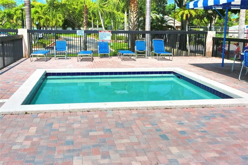 3559 COCOPLUM CIRCLE Coconut Creek, FL 33063