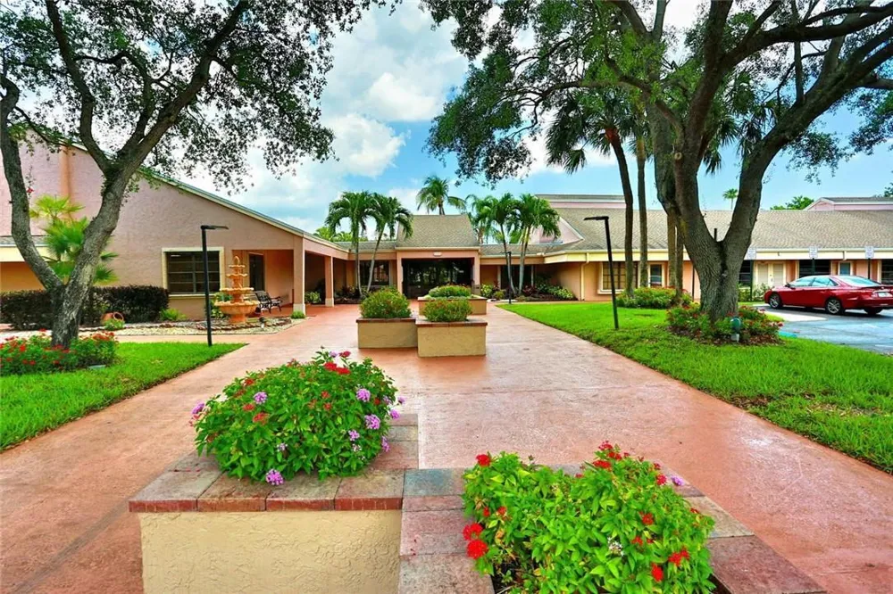 3559 COCOPLUM CIRCLE Coconut Creek, FL 33063