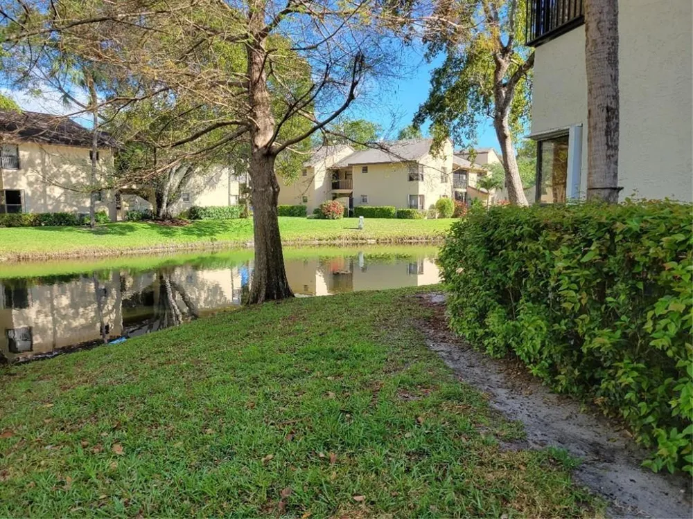 3559 COCOPLUM CIRCLE Coconut Creek, FL 33063