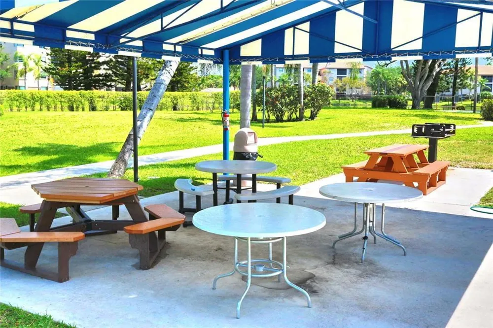 3559 COCOPLUM CIRCLE Coconut Creek, FL 33063