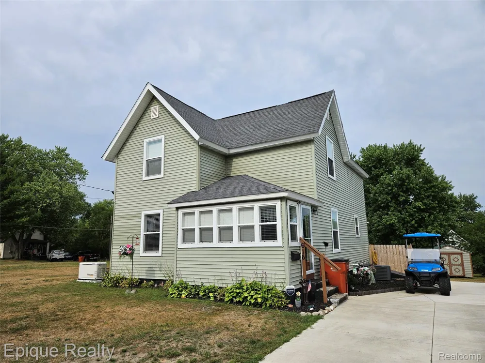 616 Crawford Street Belding City, MI 48809