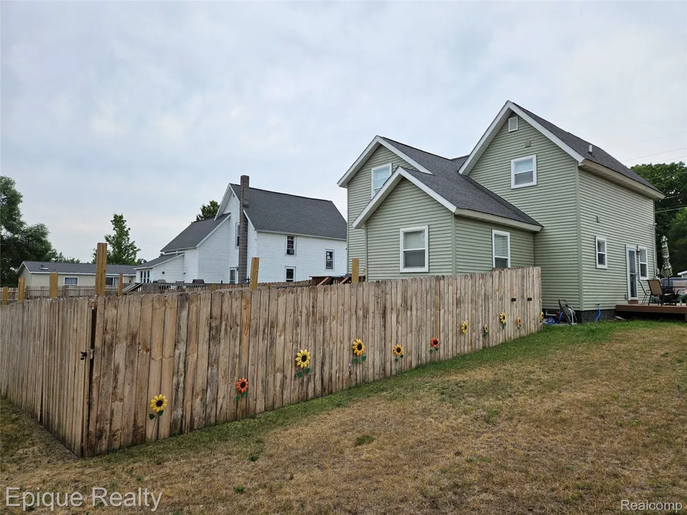 616 Crawford Street Belding City, MI 48809
