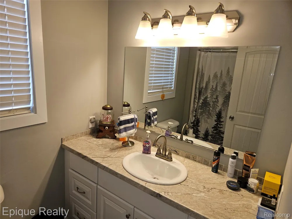 616 Crawford Street Belding City, MI 48809