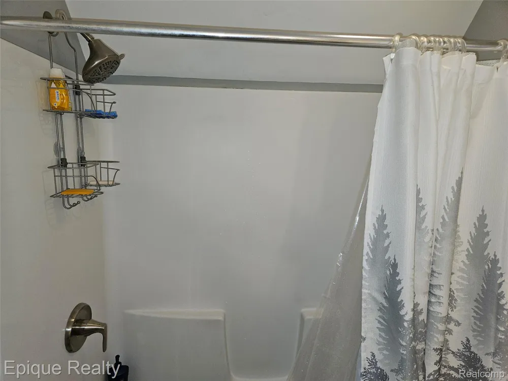 616 Crawford Street Belding City, MI 48809