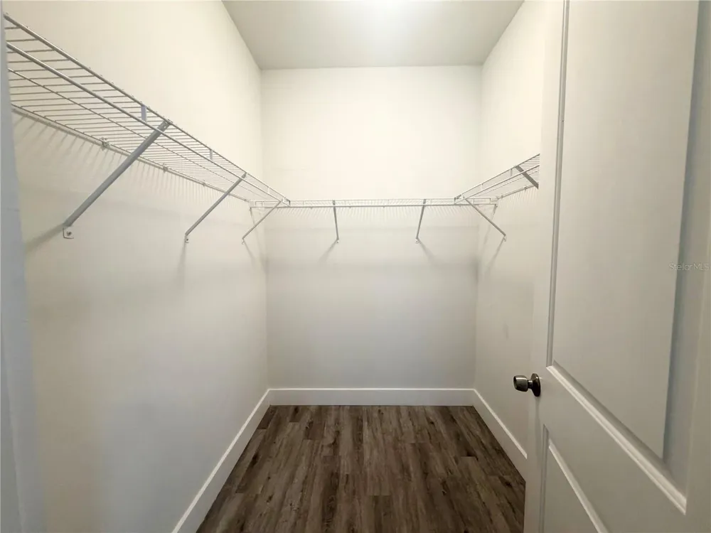 2125 W SAINT JOSEPH STREET Tampa, FL 33607