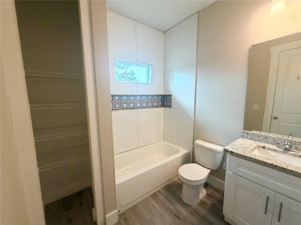 2125 W SAINT JOSEPH STREET Tampa, FL 33607