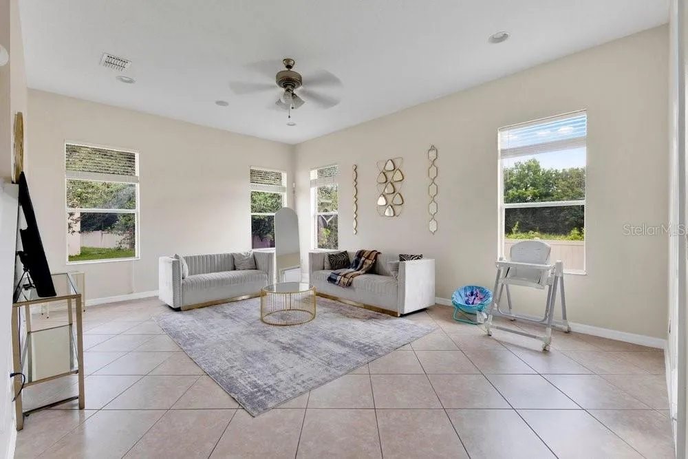 912 HIRE CIRCLE Ocoee, FL 34761