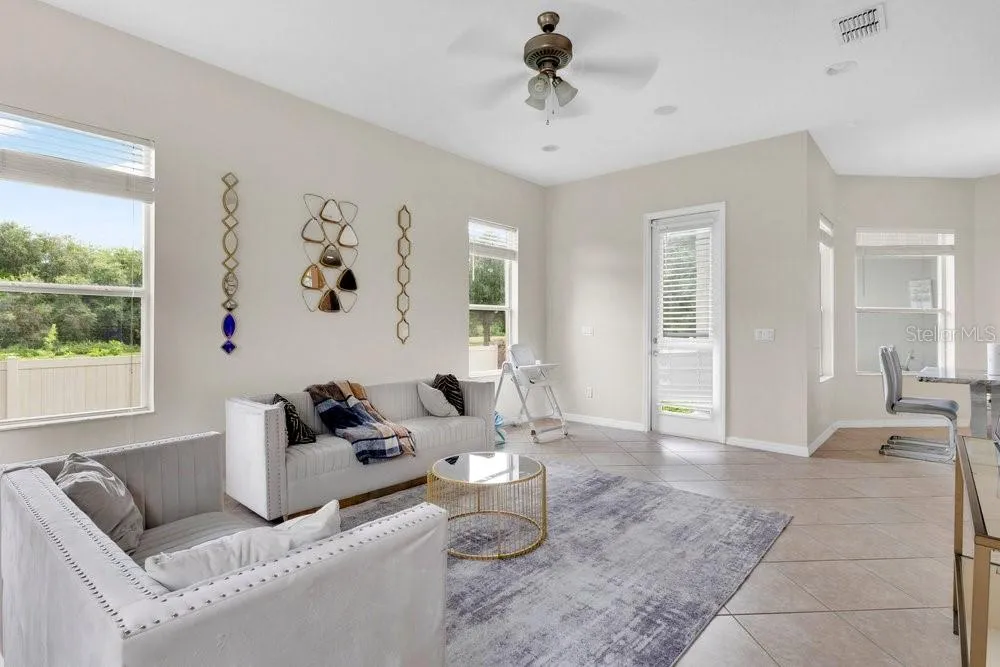 912 HIRE CIRCLE Ocoee, FL 34761