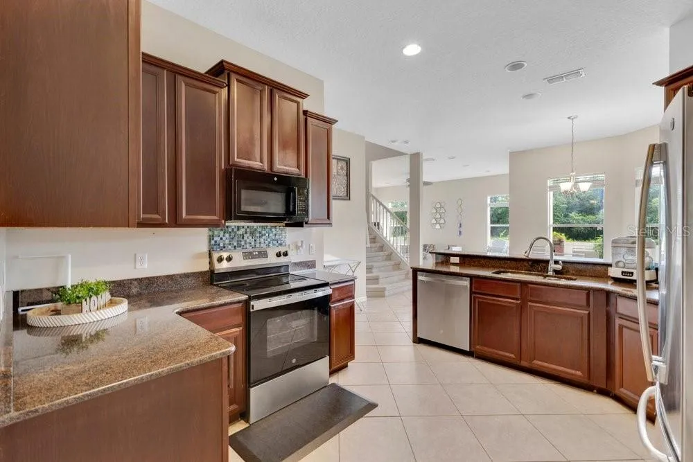 912 HIRE CIRCLE Ocoee, FL 34761
