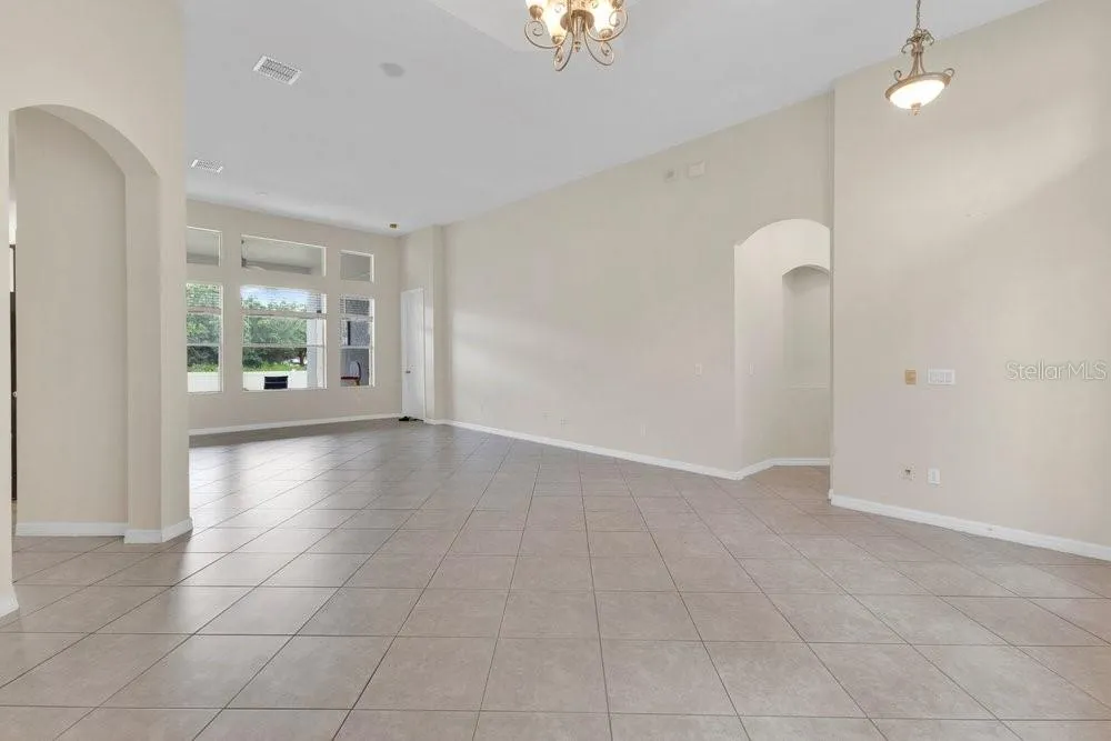 912 HIRE CIRCLE Ocoee, FL 34761