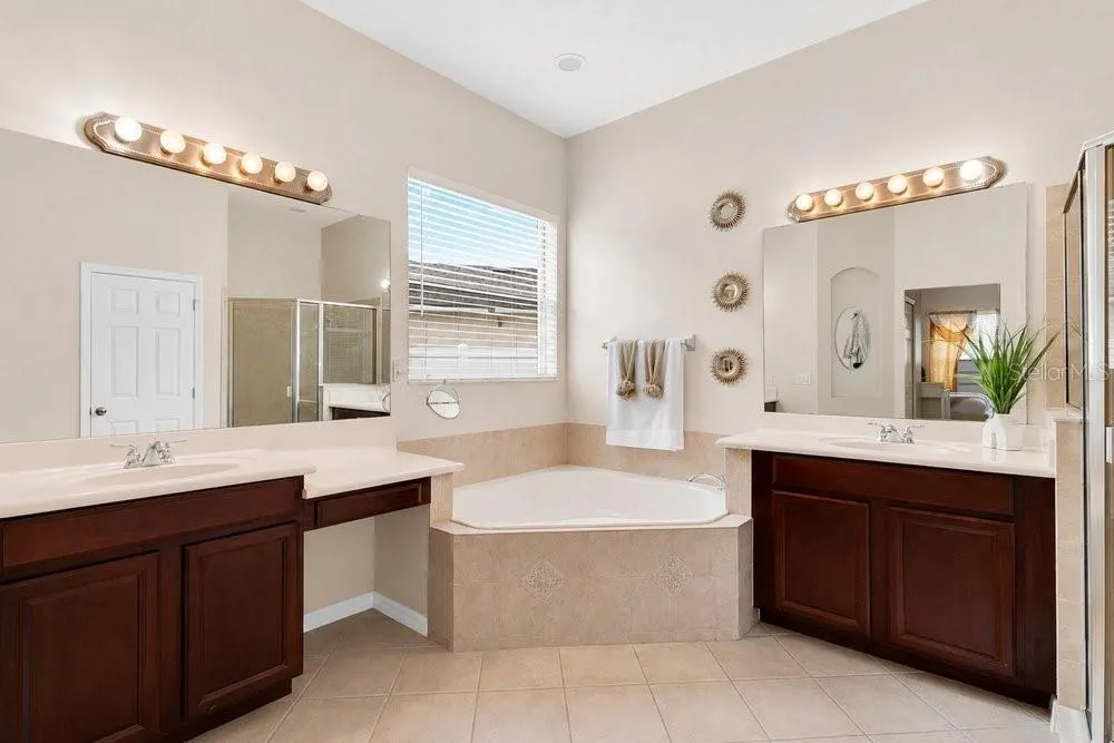 912 HIRE CIRCLE Ocoee, FL 34761
