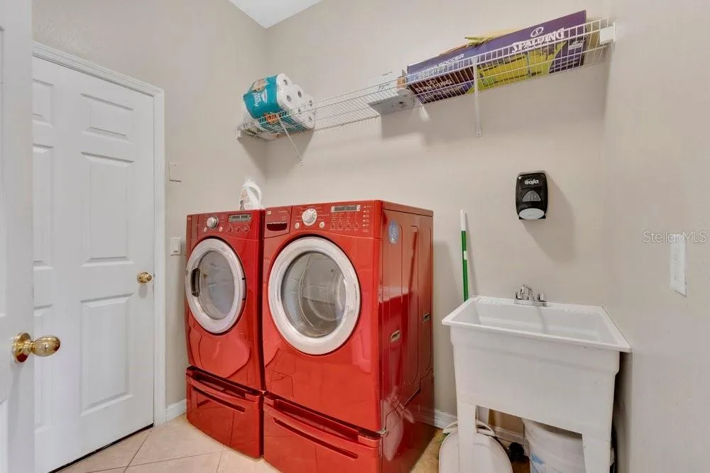 912 HIRE CIRCLE Ocoee, FL 34761