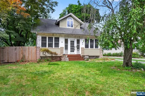 322 Romain Avenue