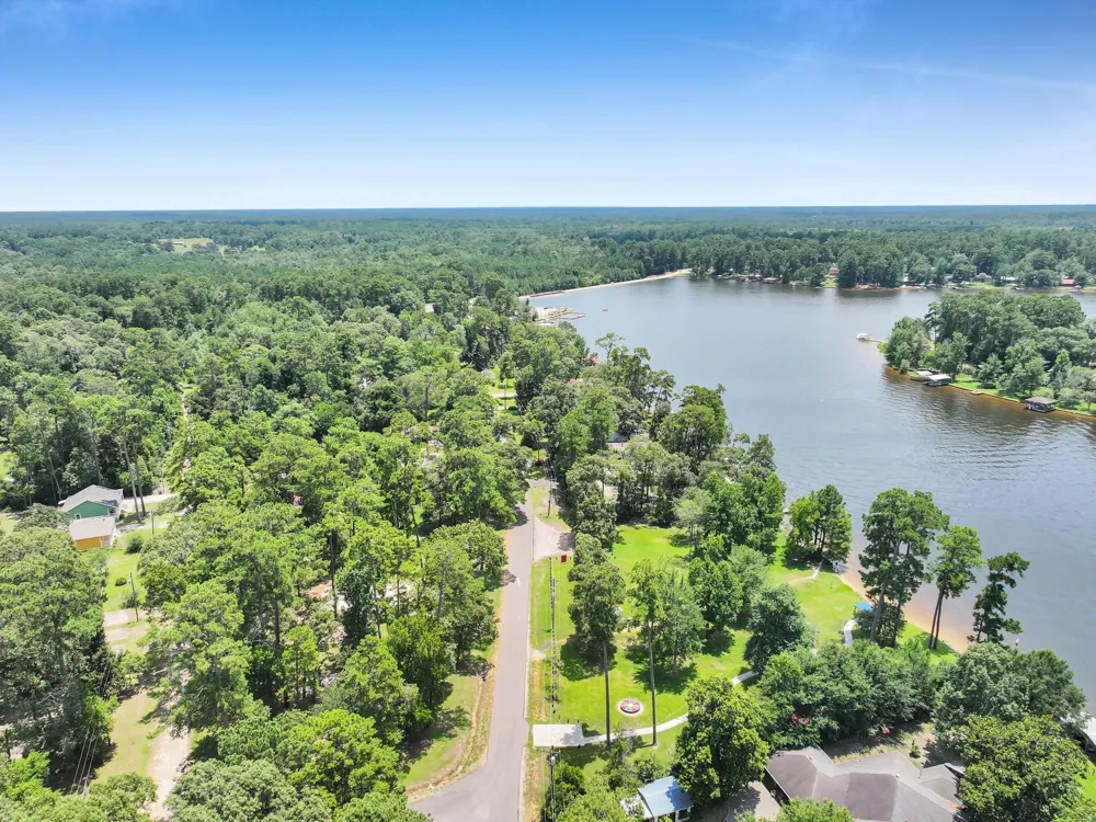 388 Mayberry Drive Ivanhoe, TX 75979