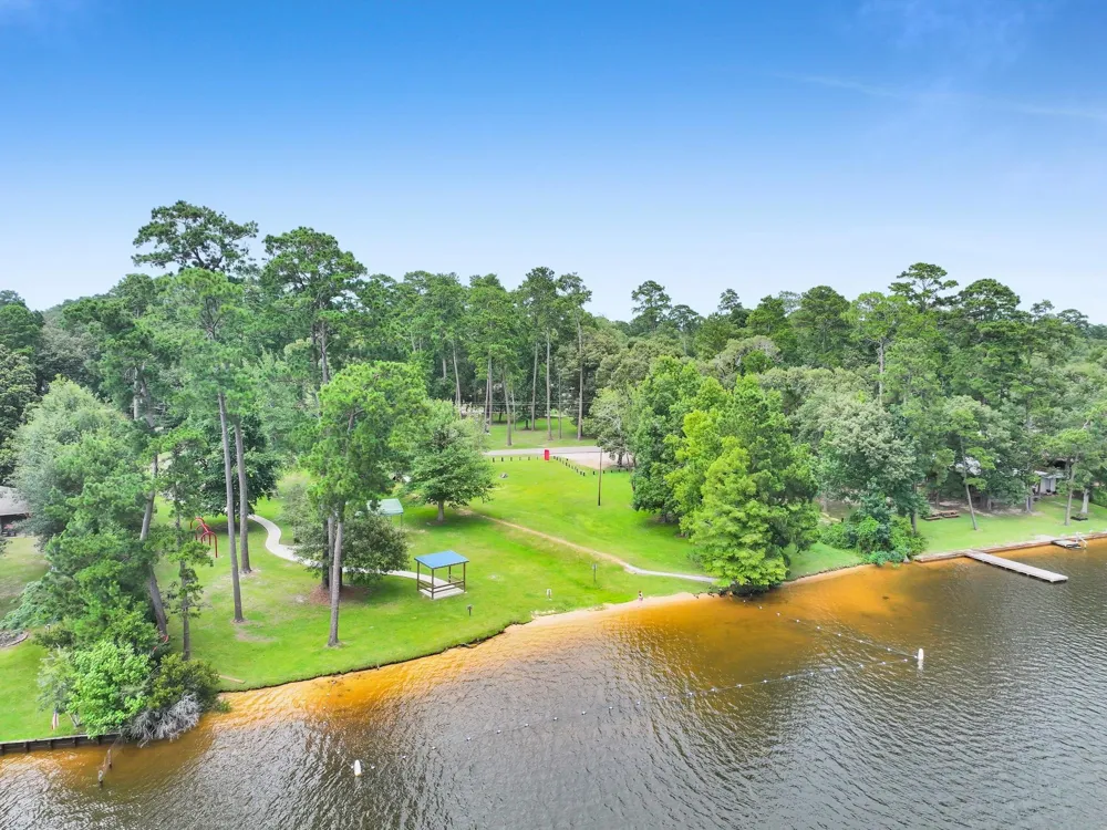 388 Mayberry Drive Ivanhoe, TX 75979