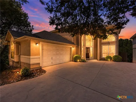 33 Greens Cliff