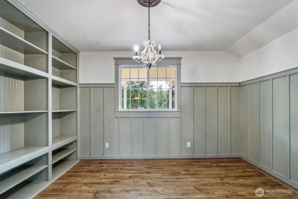 24810 Big Valley Road NE Poulsbo, WA 98370