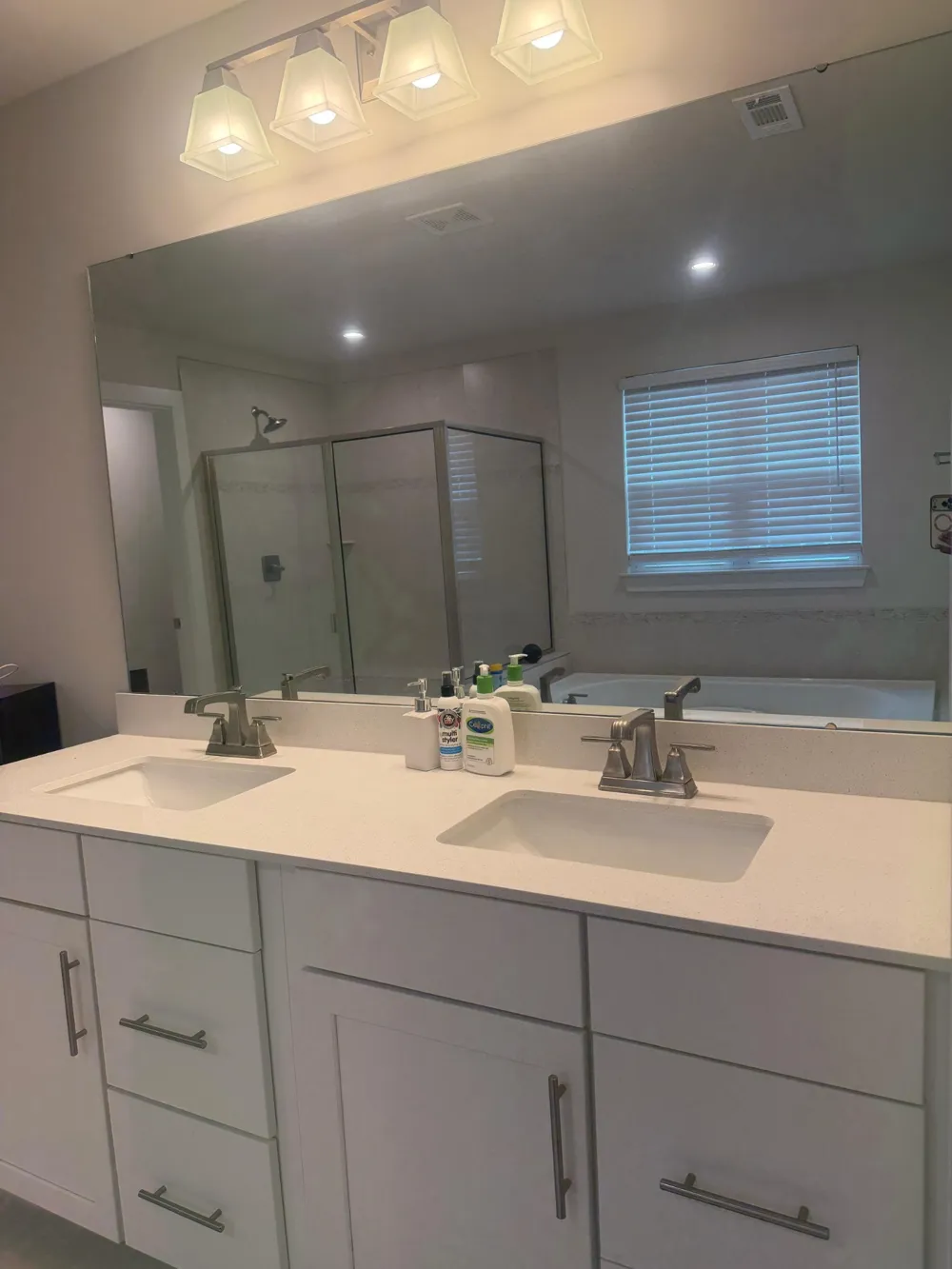 300 Finnegan Ct Spring Hill, TN 37174