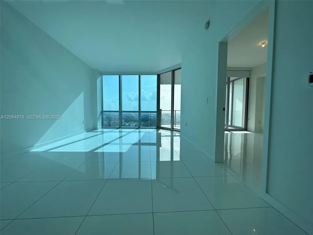 851 NE 1st Ave #4006 Miami, FL 33132