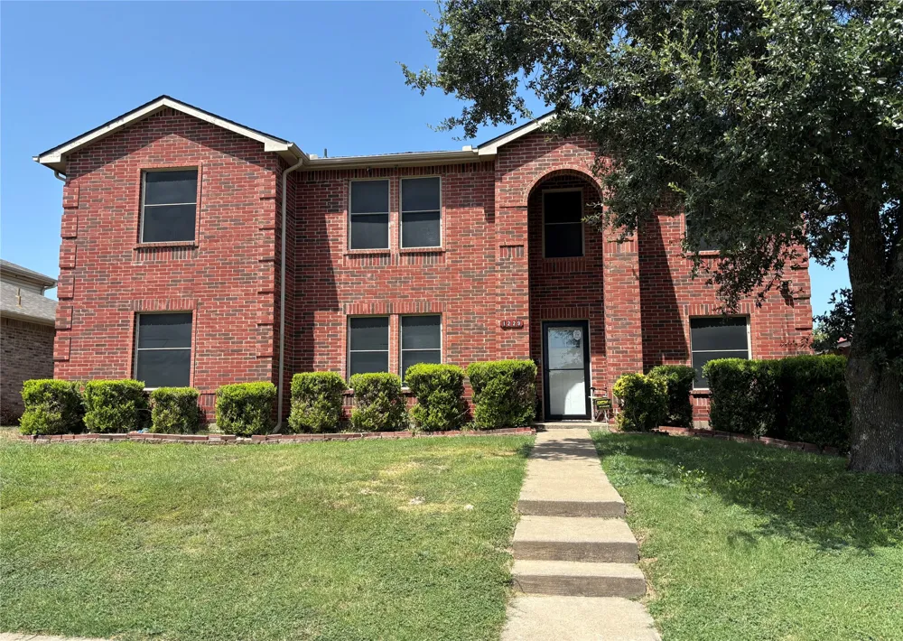 1229 Longleaf Drive Cedar Hill, TX 75104