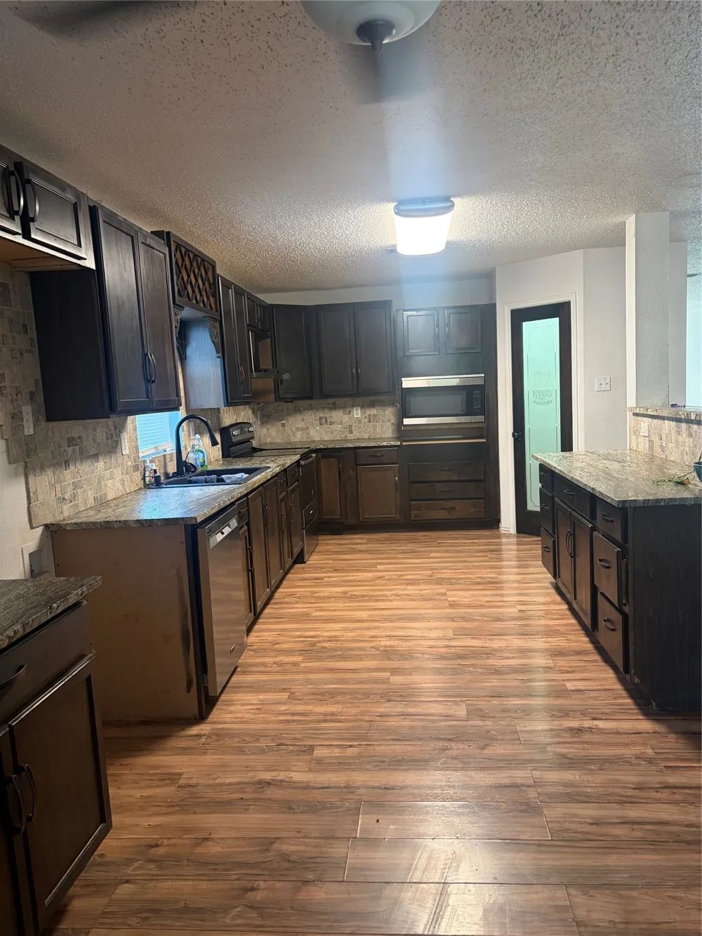 1229 Longleaf Drive Cedar Hill, TX 75104