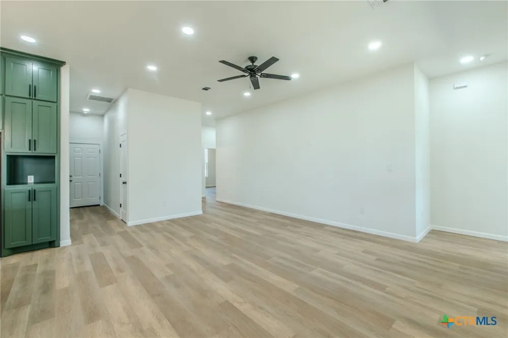 1307 Saint Louis Street Gatesville, TX 76528