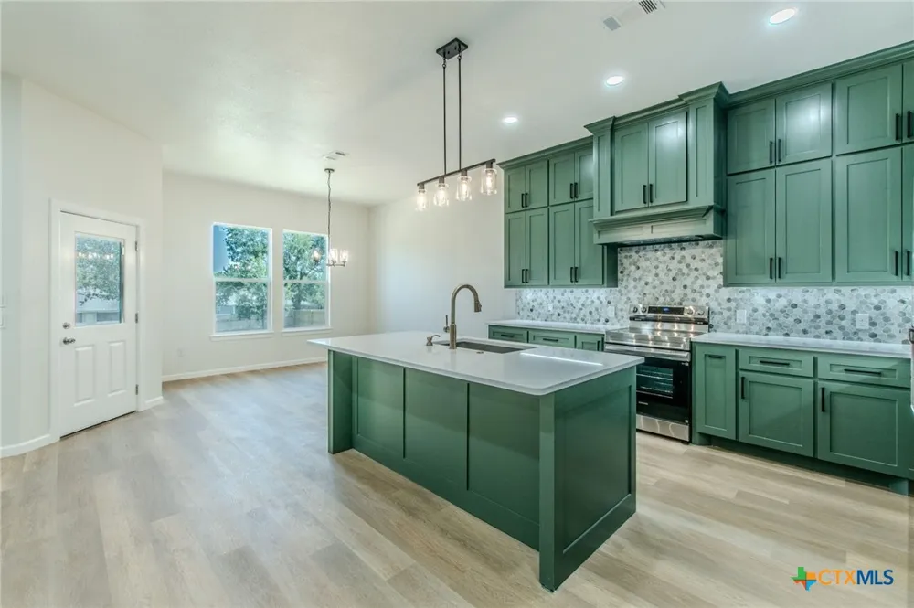 1307 Saint Louis Street Gatesville, TX 76528