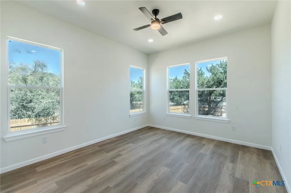 1307 Saint Louis Street Gatesville, TX 76528
